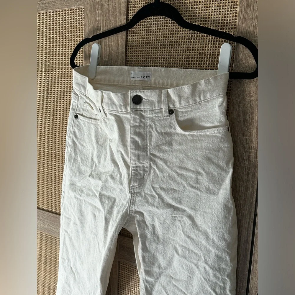 Loft High Rise Relaxed Straight Jeans with Raw Hem in Popcorn - 28x29 - Picture 11 of 12